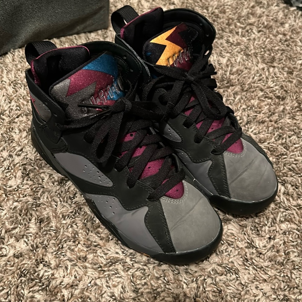 Nike Air Jordan 7 Retro Bordeaux Size 4Y